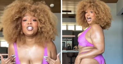 Lizzo Strips Down To Show Off Body After Hitting Weight Loss Goal
