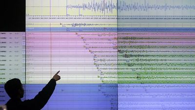 Chile issues tsunami warning after powerful 7.4-magnitude earthquake