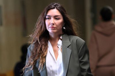 Weinstein accuser breaks down in tears as she's questioned about alleged sexual assault