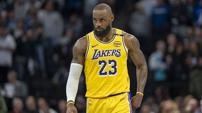 LeBron James Not Expected to Take Pay Cut If He Returns to Lakers Next Season