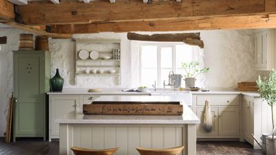 What's the difference between a French country kitchen and an English country kitchen? Designers explain how to nail these two timeless styles