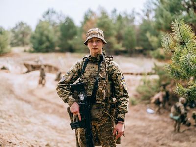 ‘I know I might not come back’: the young Ukrainians enlisting early to fight Russia