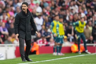 Arteta calls on Arsenal players to use their 'rage' as motivation ahead of PSG second leg