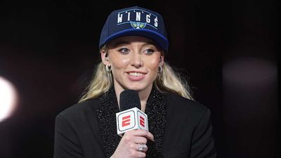 Paige Bueckers Dismisses 'Expectations' of Living Up to Last Year's Rookie Class