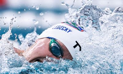 Katie Ledecky smashes her longstanding 800m freestyle world record
