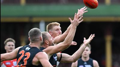 Stringer the sub: Giants mull on forward's fitness