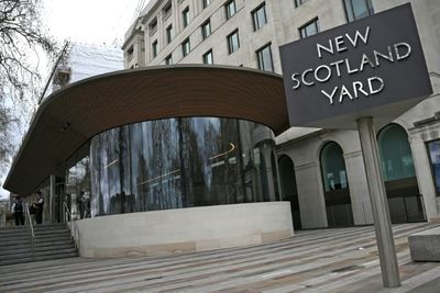 Seven Iranians Among Eight Arrested In UK Counterterrorism Probes