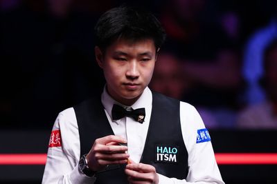 Zhao Xintong opens up 7-1 lead over Mark Williams in World Championship final