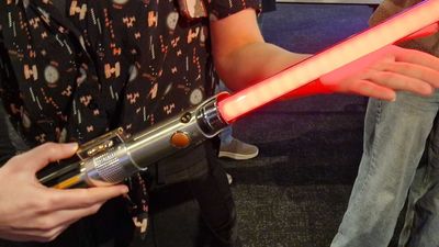 Say "hello there" to my new favorite Star Wars lightsaber, which blew my mind with a neat trick