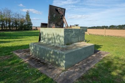 A Zuckerberg-style nuclear bunker on a budget: Cold War era nuclear bunker to go under the hammer for £20k