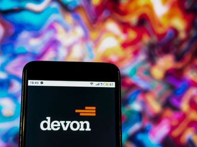 Are Wall Street Analysts Predicting Devon Energy Stock Will Climb or Sink?
