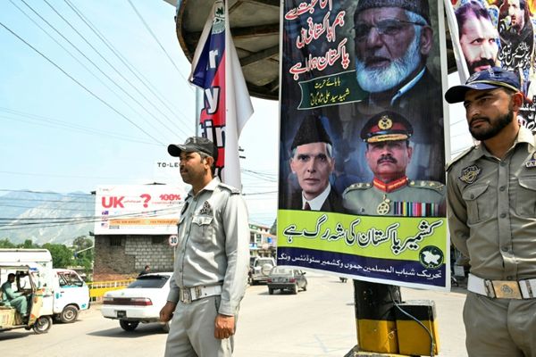 Pakistan Conducts Second Missile Test Since Renewed India Standoff