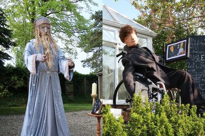 ‘Exstraw-dinary’ versions of Dumbledore and Stephen Hawking at scarecrow event