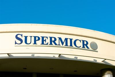 Warning or Opportunity After Super Micro Computer's Earnings