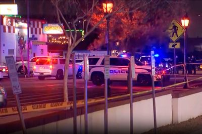 Three dead, five hurt after gunfire erupts at Arizona steakhouse