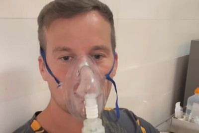 American travel blogger ends up in hospital after 15-hour train trip in India