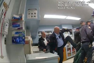 NY prison guard pleads guilty to manslaughter for beating inmate to death while handcuffed in attack caught on body cam