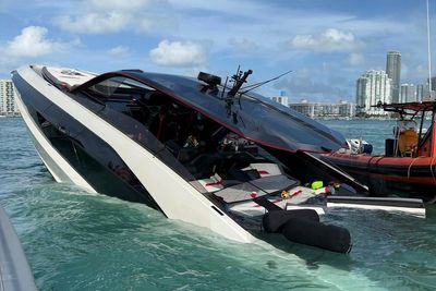 32 people rescued from yacht that began sinking off Miami Beach