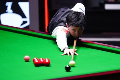 Zhao Xintong on verge of World Championship title after dominating Mark Williams