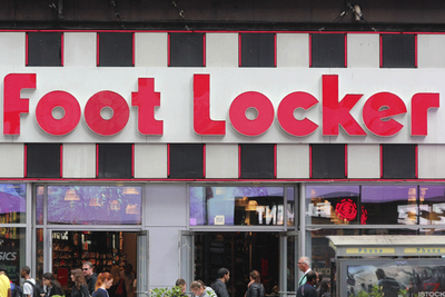 Argument outside a Foot Locker turns to gunfire leaving two people dead