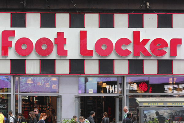 Argument outside a Foot Locker turns to gunfire leaving two people dead