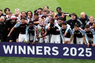 Aston Villa 3-1 Man City: Villa come from behind in final to celebrate fifth FA Youth Cup triumph