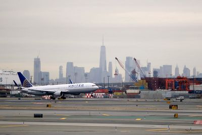 What to know about flight delays and cancellations at Newark airport
