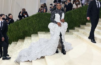 Simone Biles and Jonathan Owens plan 'cohesive' Met Gala outfits