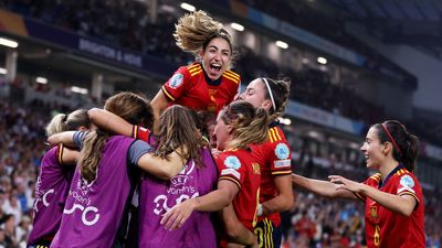 Why don’t Spain have words for their national anthem?