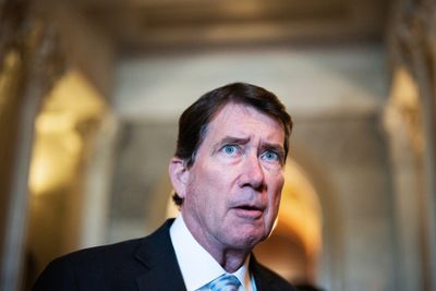 Stablecoins bill faces hurdle after Democrats withdraw support - Roll Call