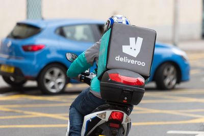 Deliveroo agrees £2.9 billion takeover from US rival DoorDash