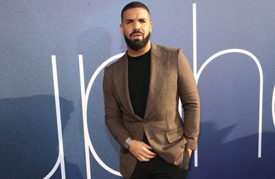 'Even at the Nokia video shoot he had a bunch of producers and he was just recording...' Smiley reveals Drake is working on new music