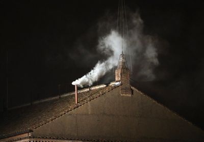Choosing the next pope: How does the Vatican make white smoke?