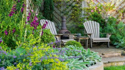 Design ideas for awkward corners – 9 innovative and stylish solutions to try in challenging yards