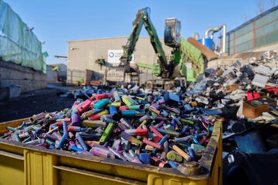 When and why are disposable vapes being banned?