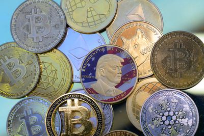 Trump crypto bill in trouble
