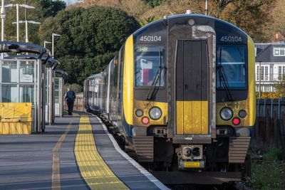 Minimum age for train drivers to be lowered to 18 amid shortage