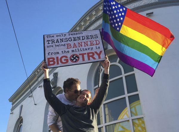 US Supreme Court allows ban on transgender troops to take effect
