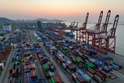 China Vows To Defend 'Justice' In Looming Trade Talks With US