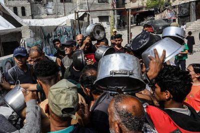 Netherlands urges review of EU-Israel trade deal over ‘catastrophic’ Gaza aid block