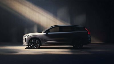 The Volvo XC70 Returns As A Long-Range Plug-In Hybrid