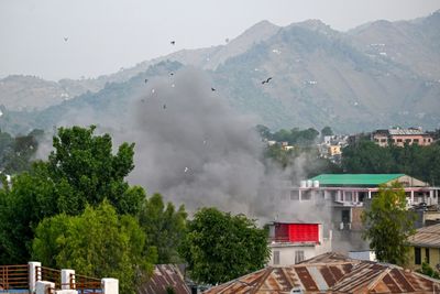 Explosions And Fire On The Contested India-Pakistan Border