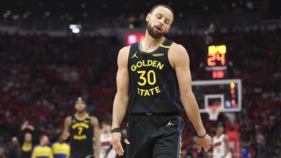 Steve Kerr Shares Warriors’ Game 2 Plan for Injured Stephen Curry