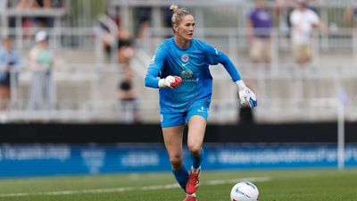 Racing Louisville Goalkeeper Katie Lund Placed on Season-Ending Injury List