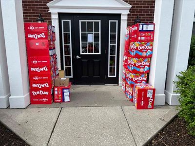 ‘Sticky situation’: Kentucky boy orders 70,000 lollipops using mom’s credit card