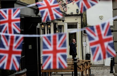 Good news! Pubs allowed to stay open longer today for VE Day