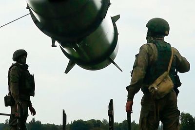 India and Pakistan: Which countries have nuclear weapons?