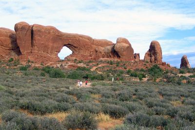 Hiker dead after fall at Utah's Arches National Park