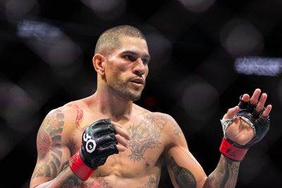 Alex Pereira claims he was hacked after appearing to threaten to retire over UFC grievances