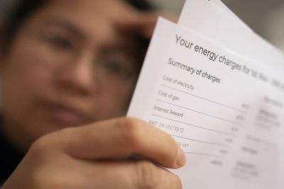 Almost half of people ‘would struggle with bills if income suddenly lost’